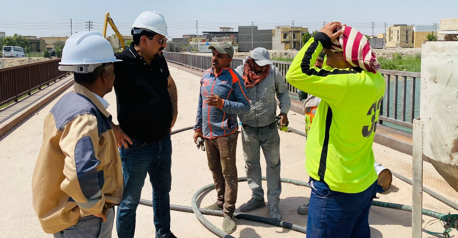 انفجار عبوة صوتية داخل شركة حكومية في البصرة.. فيديو