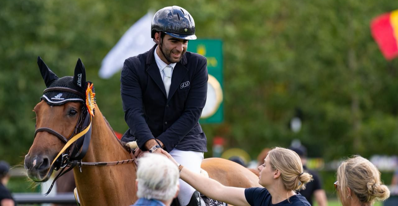 الفارس فالح الدليمي يظفر بالمركز الثالث في بطولة دولية ببلجيكا