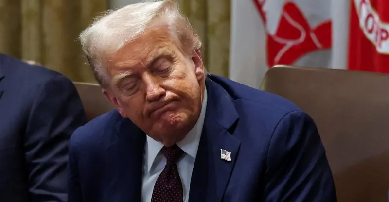 محكمة فيدرالية تقيد صلاحية ترامب بفرض الرسوم على كل الدول