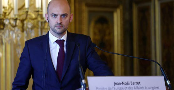 فرنسا تؤكد بقاء باب الدبلوماسية مفتوحاً مع إيران "قبل إعادة العقوبات"