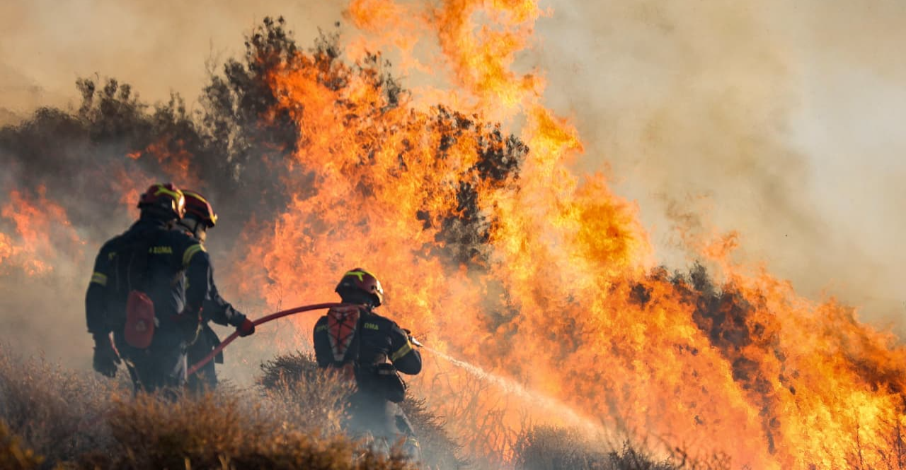 إيلام الفيلية.. إخماد حريق غابات "سيه ‌چل" بعد جهود 34 ساعة