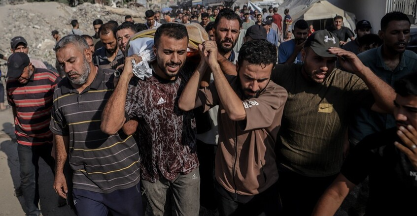 Israel destroys 300 Gaza homes daily