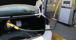 Iraq expands auto gas outlets and plans new workshops