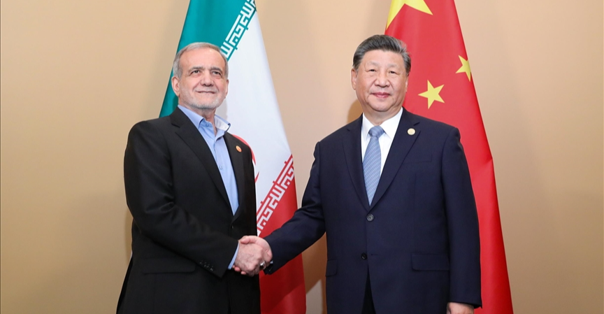 الرئيس الصيني يلتقي نظيره الإيراني في بكين