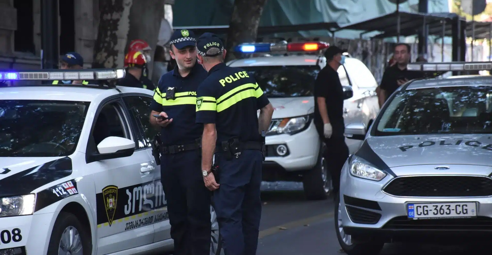 اعتقال مئات الأشخاص من مصنع بطاريات "عملاق" السيارات الكورية في ولاية أمريكية