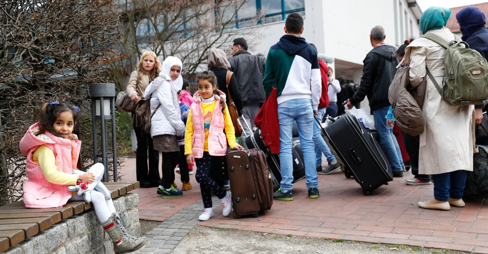 لەدویای رمیان ئەسەد.. نزیکەی 1900 پەنابەر سووری لە ئەڵمانیاوە ئەرا وڵاتەگەیان گلەوخواردنە