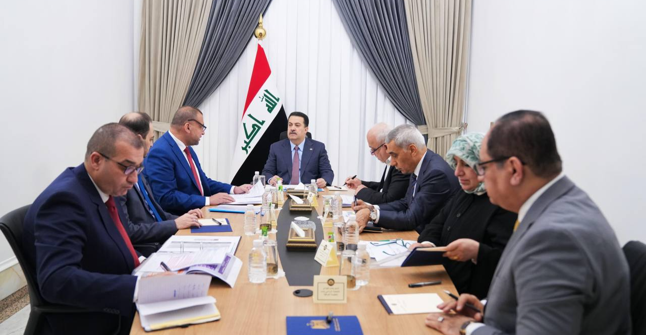 السوداني يعفي 15 مديراً في الكهرباء بسبب تلكؤ الجباية والهدر