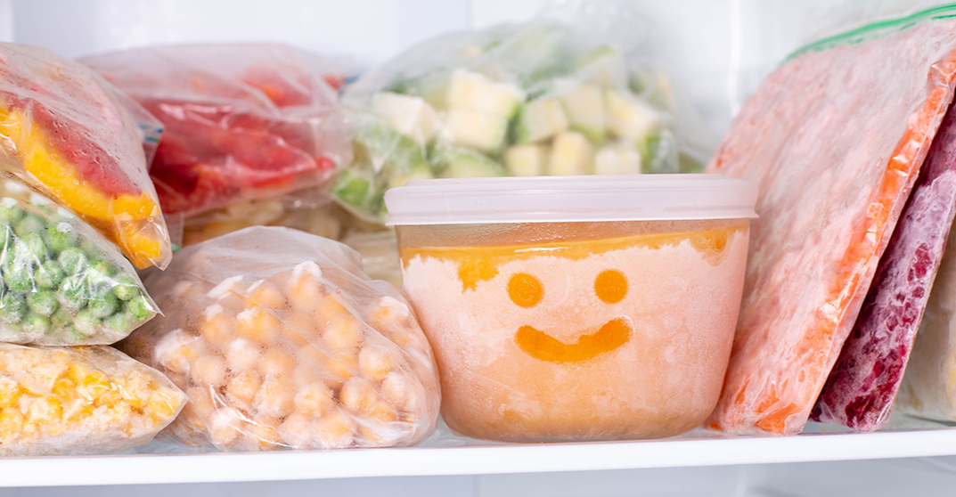 حقيقة "صادمة".. لماذا يجب تناول مرضى السكر بعض الأطعمة المجمدة؟