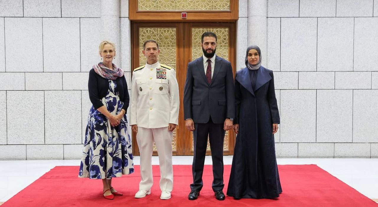 Syria–US talks: Al-Sharaa meets CENTCOM Chief in Damascus