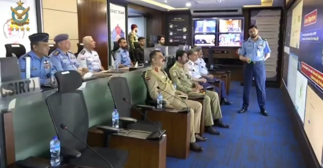 العراق وباكستان يعززان التعاون العسكري بين قواتهما الجوية