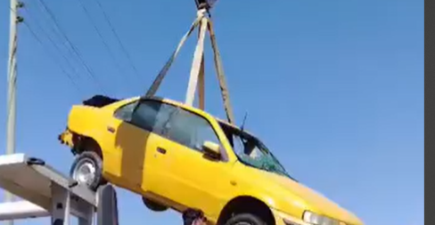 مردن رانندەی تاکسییگ و دوو مناڵ وە وەخوارکەفتن ماشینیان لەناو چەمیگ لە بەسرە