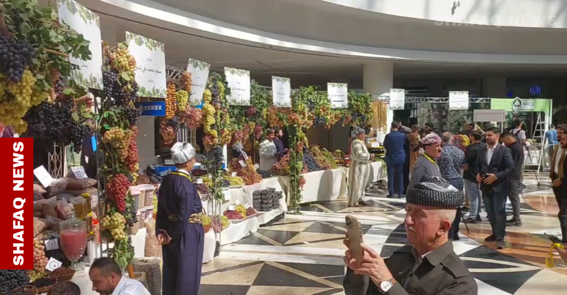 دهوك تحتضن المهرجان 18 للعنب والعسل بمشاركة عشرات الفلاحين (صور)