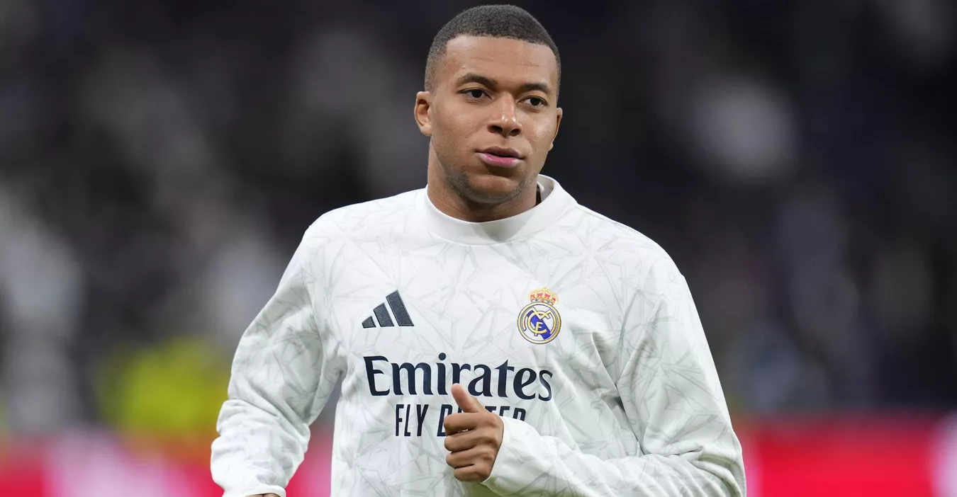 غياب لافت.. مبابي لن يحضر حفل الكرة الذهبية في باريس