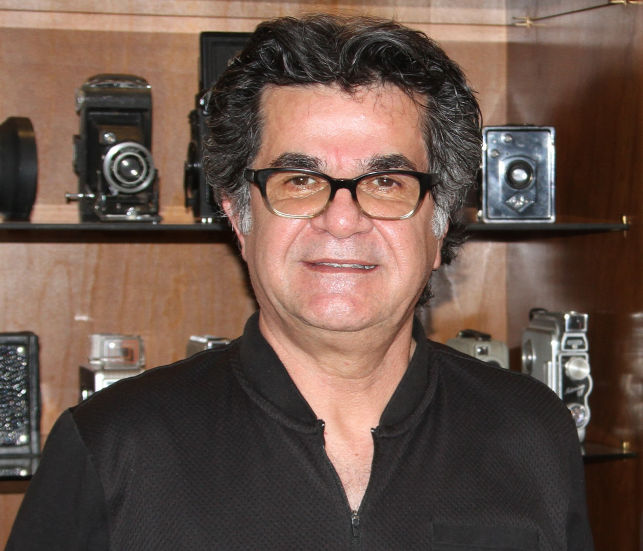 France submits Iranian director’s Cannes-winning film for 2026 Oscars