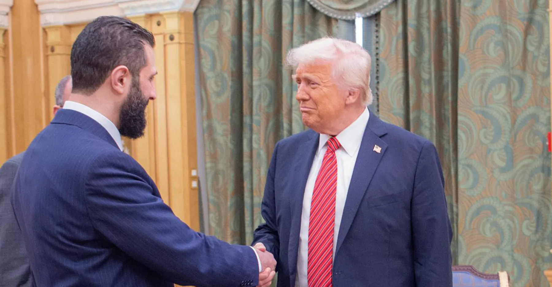 ترامب والشرع.. ترتيب للقاء ثنائي أواخر الشهر الجاري