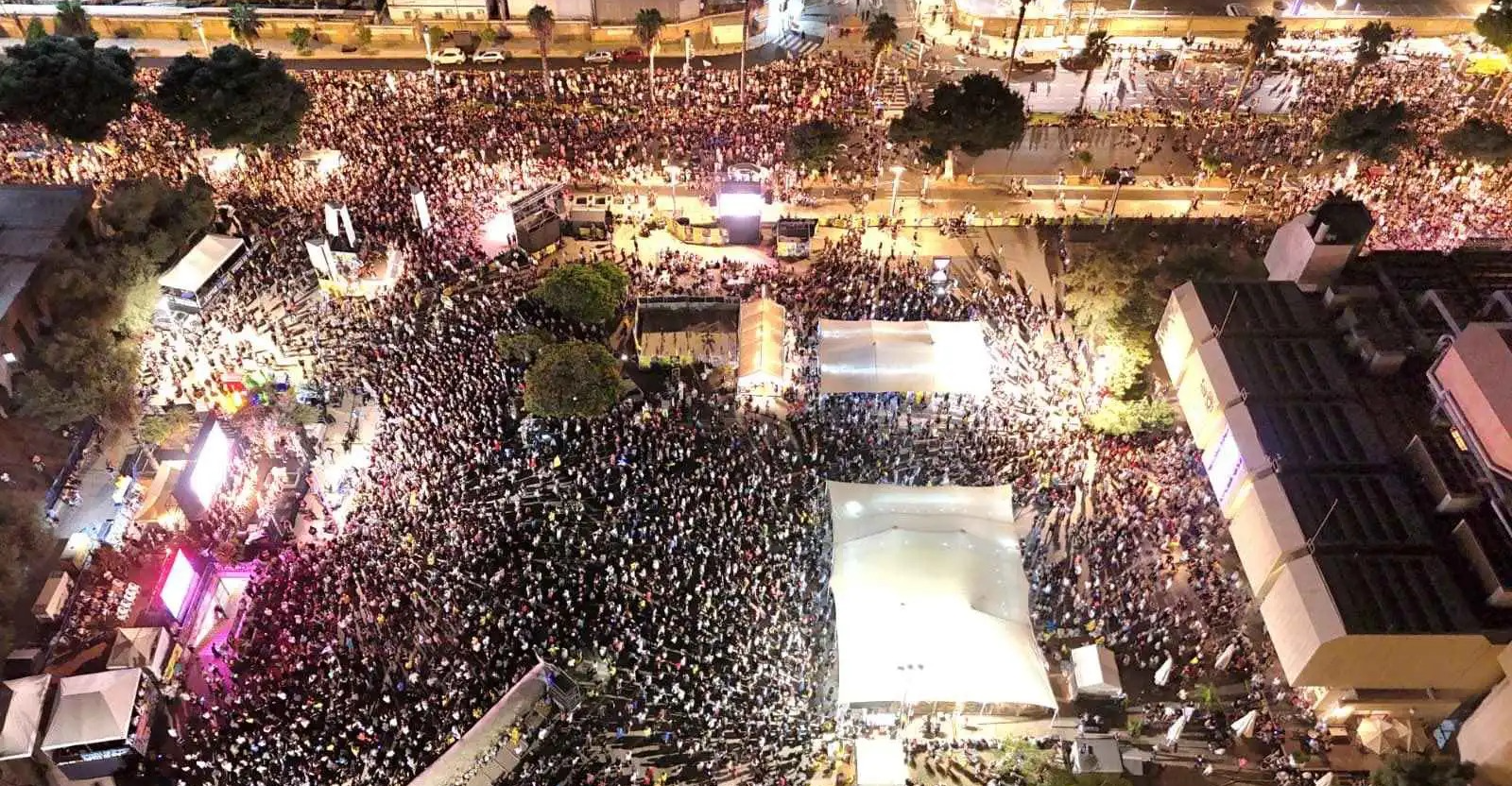 أبرزها قرب منزل نتنياهو.. تظاهرات واسعة في إسرائيل (فيديو)