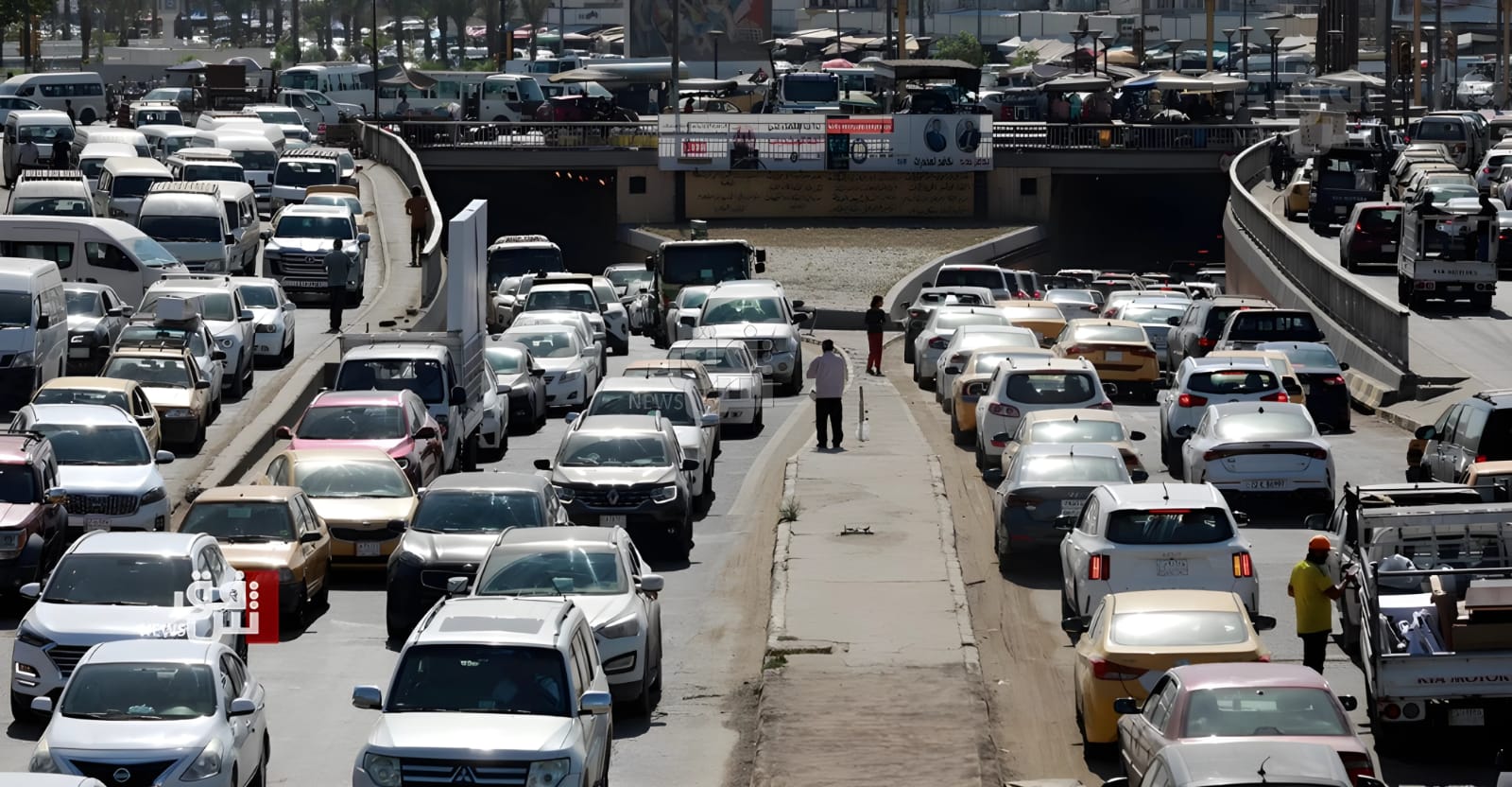 ئەرا دویەم رووژ.. قەرەباڵغی جادەیل بەغدا پەکخەێد وەگەرد گلەوخواردن خوەنەوارەیل