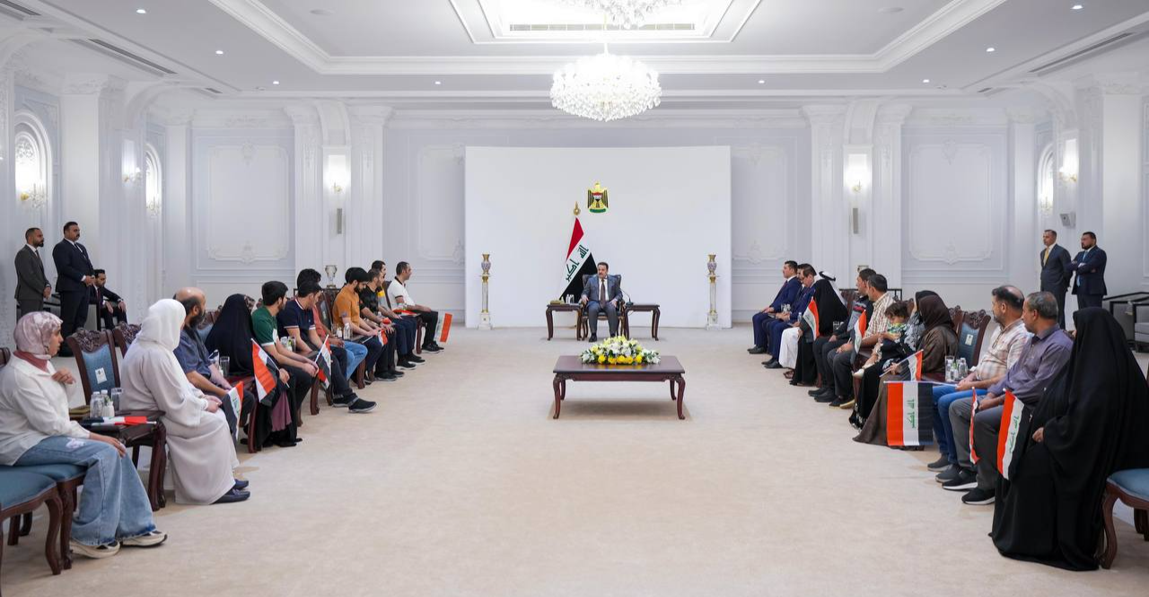 خلال استقباله المفرج عنهم من السعودية.. السوداني: يجب الالتزام بعادات كل بلد