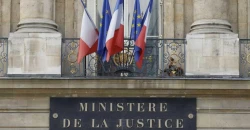 باريس.. فضائح ساركوزي ومراسلات ماكرون تربك المشهد الأوروبي