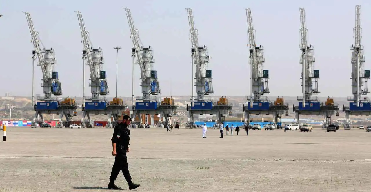 من أبرز المتضررين؟.. بدء تنفيذ العقوبات الأمريكية على ميناء تشابهار الإيراني