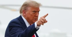 إدارة ترامب ترحل 100 إيراني إلى طهران