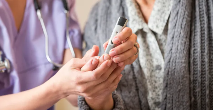 أمل لمرضى القدم السكري.. علاج ثوري يقلل خطر "بتر الأطراف"