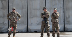 إدارة ترامب تراجع انتشار قواتها في العراق.. ووزير الحرب يوجه بالاستعداد