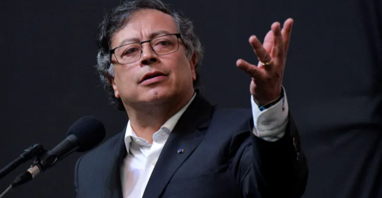 كولومبيا تطرد البعثة الإسرائيلية وتلغي اتفاقية التجارة الحرة بعد اعتراض "أسطول الصمود"