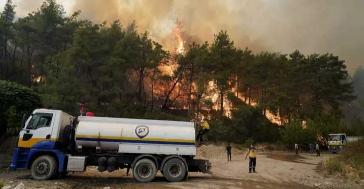 السيطرة على حريق قلعة صلاح الدين في سوريا