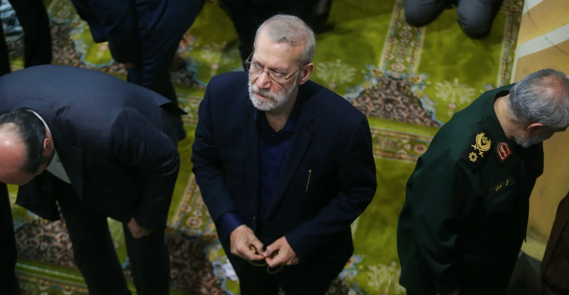 متقن لغة الحرس والغرب.. المرشد يسلم مفتاح طهران لـ"البراغماتي الهادئ"