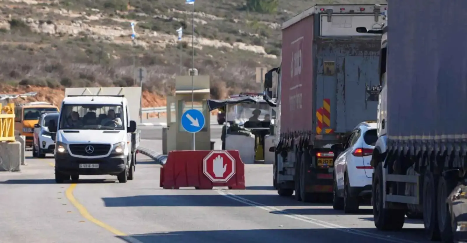 إسرائيل.. عملية دهس قرب حاجز عسكري في القدس