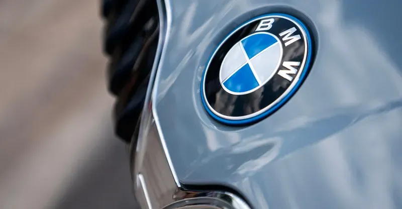 "الصين وأميركا وراء الأزمة".. شركة "بي إم دبليو" تخفض توقعاتها بالارباح