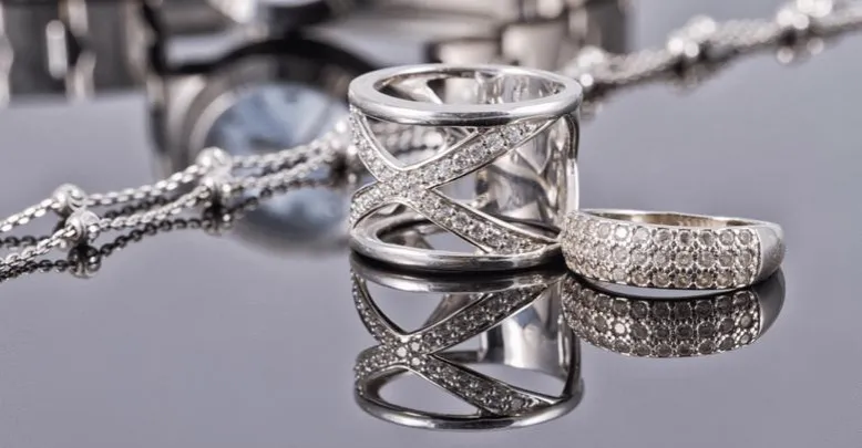 الاعلى منذ عام 1993.. سعر الفضة يسجل رقما قياسيا