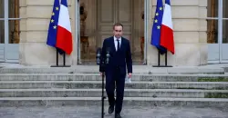Macron reappoints Lecornu France's PM
