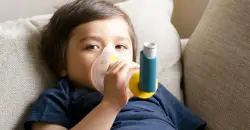 ملونات الأطعمة والحلويات خطر صامت يفاقم الربو عند الأطفال