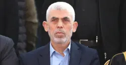 إسرائيل تزعم العثور على مذكرة بخط يد يحيى السنوار في غزة