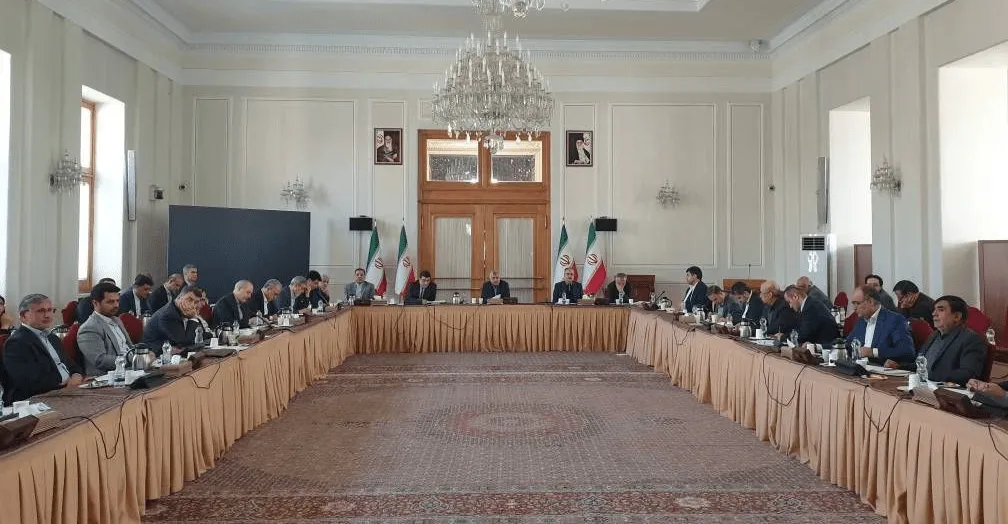 العلاقات الاقتصادية مع العراق تتصدر مباحثات اجتماع إيراني رفيع