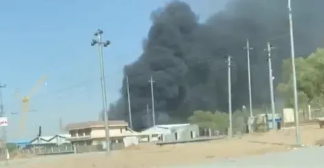 هیزگردن ئاگر لەناو کارخانەیگ لەبان ری هەولێر و کەرکوک.. ڤیدیۆ