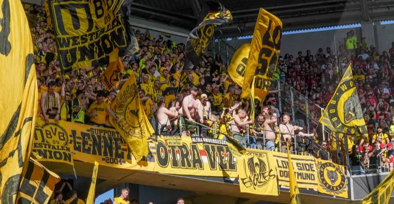 اتهامات بالاعتداء "الجنسي" على "قاصر" تطال نادي ألماني شهير