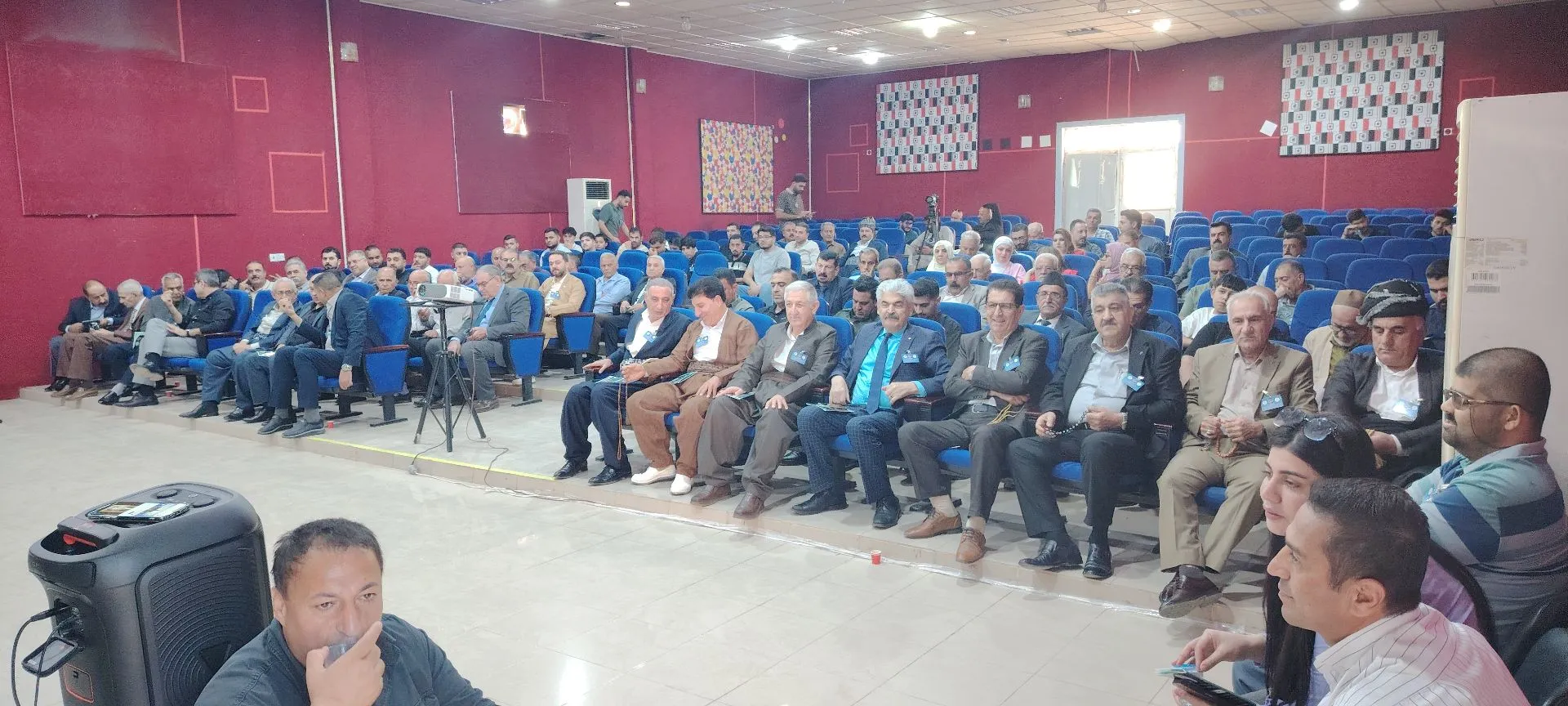 خانەقین مۆزەخانەگەی گەورەوە کەێد و پەردە لە مل پەیکەر چوار کەسایەتی لاوەێد.. وینە