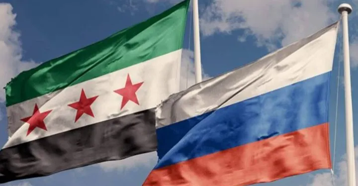 الكرملين يعلن عن محادثات بين بوتين والشرع حول تطوير العلاقات الروسية السورية