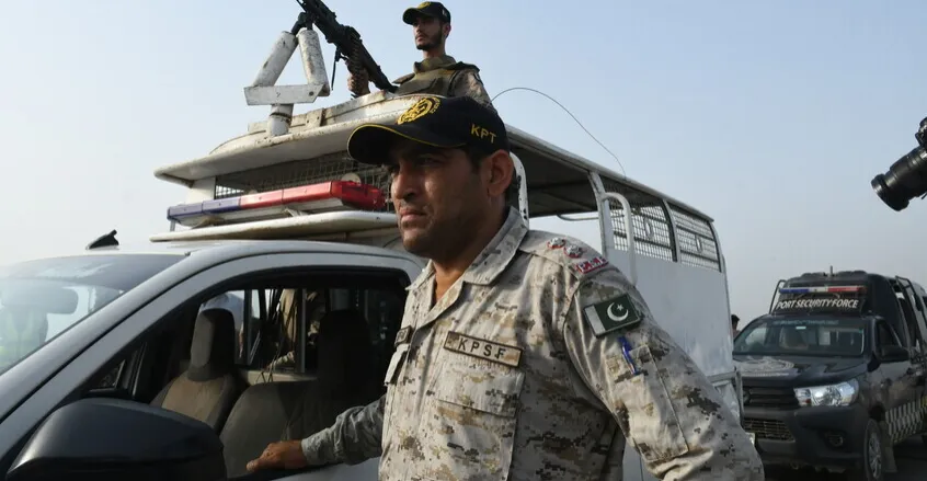 کوشیان 7 سەرباز پاکستانی وە پەلاماریگ خوەیکوشی لەبان سنوور وەرد ئەفغانستان