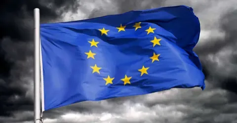 أوروبا تجمد خطتها لفرض عقوبات على إسرائيل