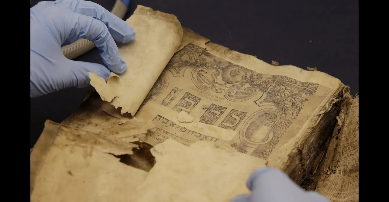 Iraq, US talks to repatriate Jewish Archives