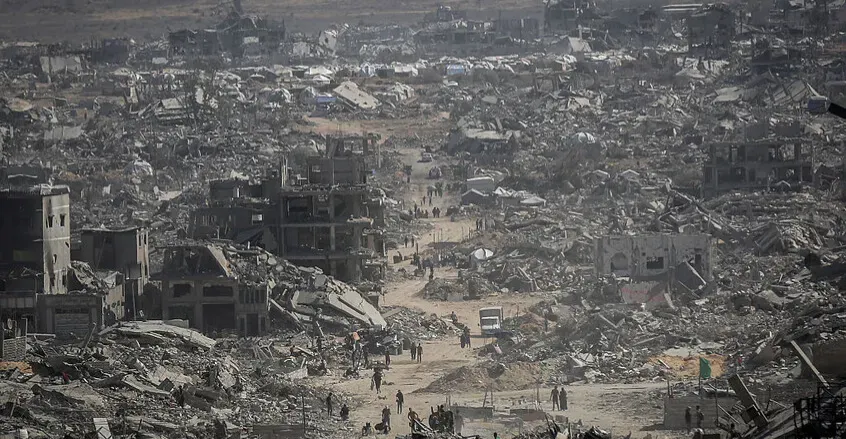 Gaza: Lack of machinery hampers search for 10K missing