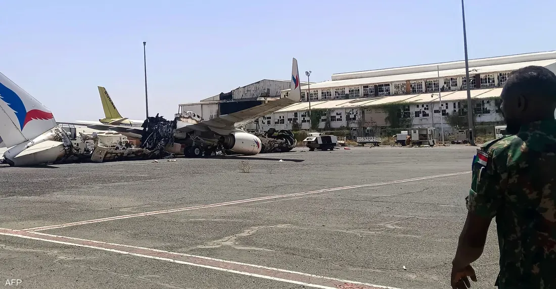 قبيل افتتاحه.. طائرات مسيرة تستهدف مطار الخرطوم