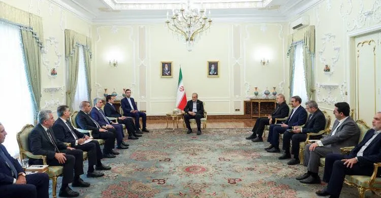 الأعرجي للرئيس الإيراني: ملتزمون بالاتفاق الأمني المشترك