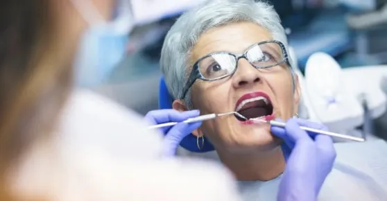 علماء: تساقط الأسنان مؤشر خفي على خطر الوفاة المبكرة