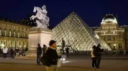 Louvre reopens after €88M royal jewels heist