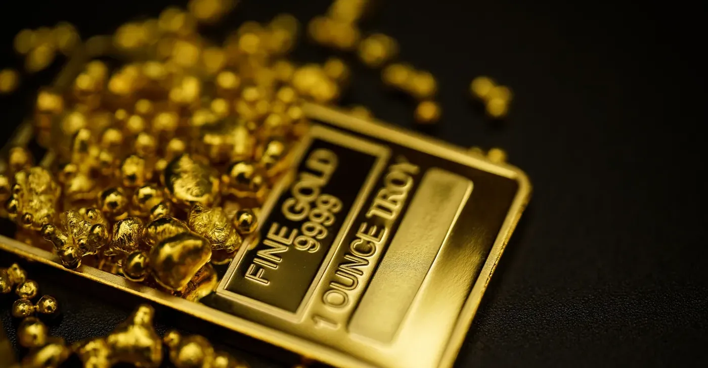 الذهب يتراجع مع صعود الدولار وترقب بيانات التضخم الاميركية